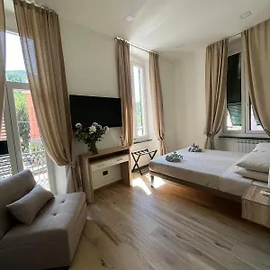  Affittacamere Ulivo House